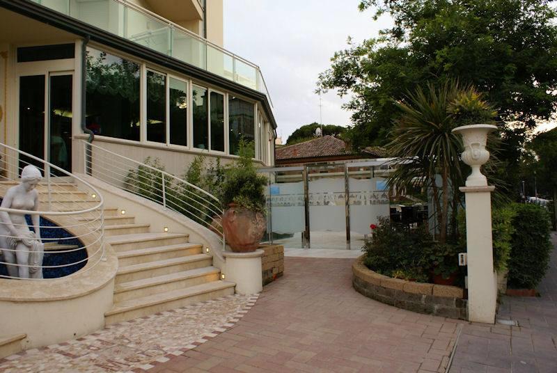Hotel Lady Mary Milano Marittima Eksteriør bilde