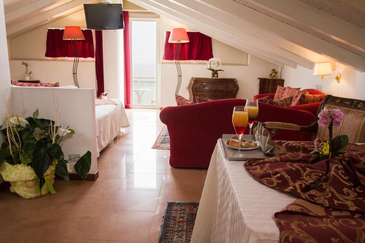 Hotel Lady Mary Milano Marittima Eksteriør bilde